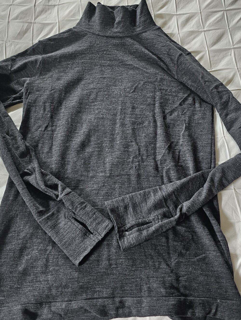 Athleta Foresthill Ascent  Charcoal Gray Wool Blend  Turtleneck Size Medium